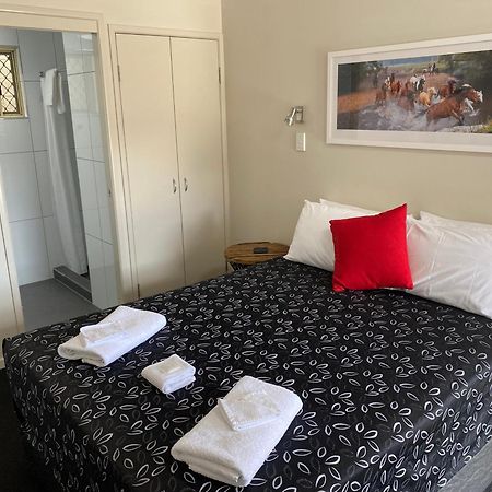 Citywalk Motor Inn Рокгемптон Экстерьер фото